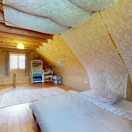 Slameny Dom Vakantiehuis *